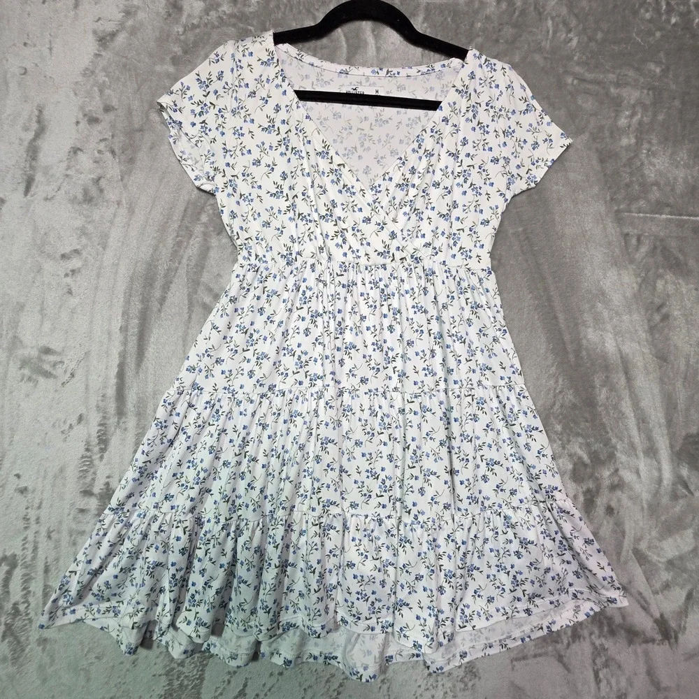 Hollister Girls White Blue Floral Tiered Mini Dress Short Sleeve V-Neck Size M